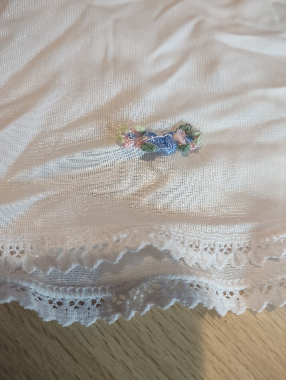 Vintage Half Slip Lace Trim Floral Nylon - Picture 3 of 8